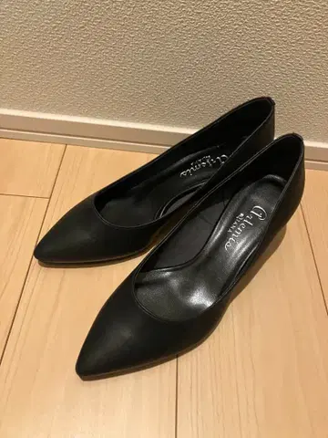 미사용 아르테미스 바이 다이애나 블랙 스틸레토 펌프스