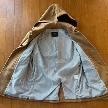 후드 부착 베이지 울 코트