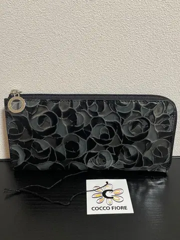 코코피오레 COCCOFIORE L자형 지퍼 장지갑 블랙 컬러 장미 무늬