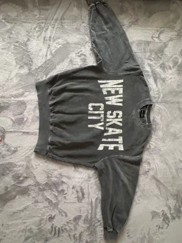 DEAL LAUREL NEW SKATE CITY 맨투맨