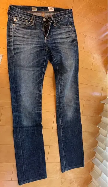 Charlotte 스트레이트 레그 데님 다크 블루