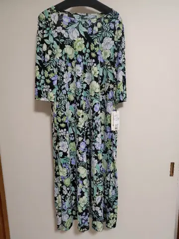 꽃무늬 긴팔 무릎 기장 원피스 사이즈 9