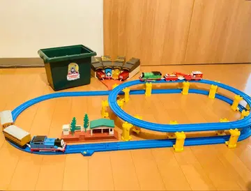 프라레일 레이아웃 차량 포함