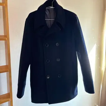 네이비 더블 버튼 피 코트