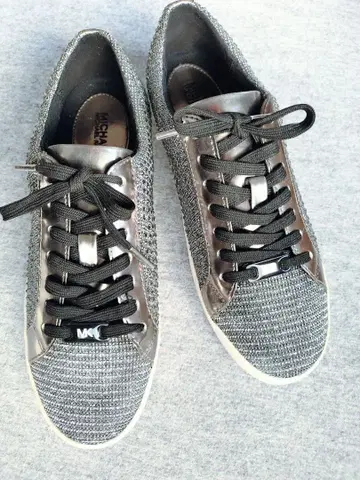 MICHAEL KORS 마이클코어스 반짝이는 스톤 스니커즈