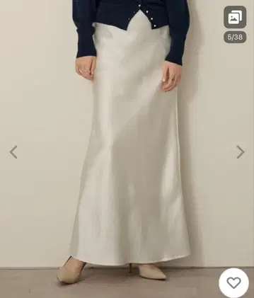 SP 사이즈 ur's 새틴 머메이드 맥시 스커트 베이지