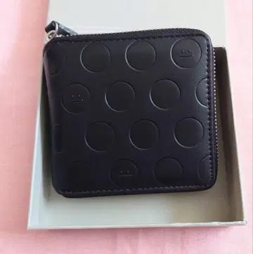 미사용 그라니프 뷰티풀 섀도우 도트 지퍼 지갑 블랙