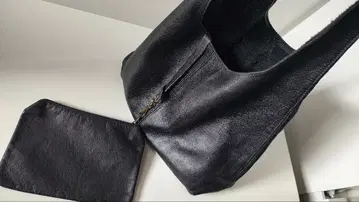 드롭 토트 블랙 가죽 토트백 파우치 포함