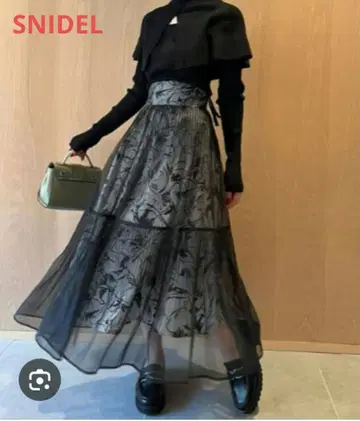 SNIDEL 플리츠 쉬폰 레이어드 프린트 스커트