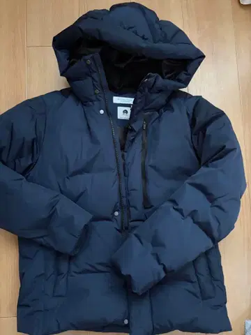 BEAUTY&YOUTH 네이비 다운 자켓