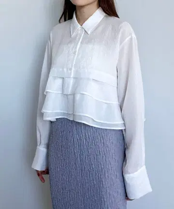 [ 새상품급 ] 코코딜 티어드 블라우스 화이트 긴팔 M