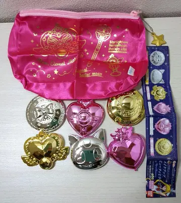 세일러문 캡슐 토이 세트