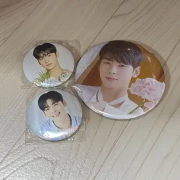 ASTRO 은우 캔 배지 3종