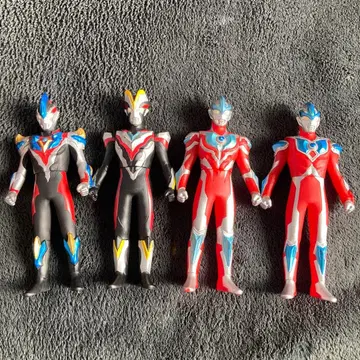 긴가 시리즈 울트라맨 피규어 4체 세트