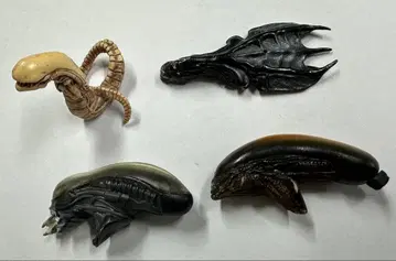 에이리언(영화) 피규어 키링 4종