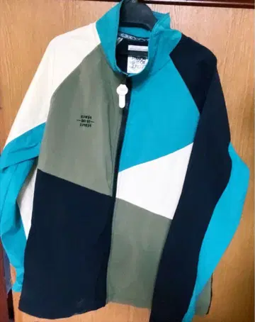 POWER TO THE PEOPLE 나일론 자켓