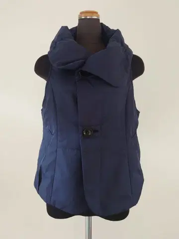 새상품급 HALF-NOTE 네이비 충전솜 베스트