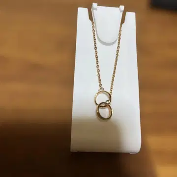 다니엘 웰링턴 골드링 디자인 팔찌 각인 있음