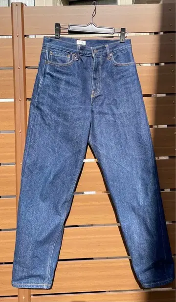 인디고 수빈 코튼 13.5 oz 와이드 테이퍼드 데님