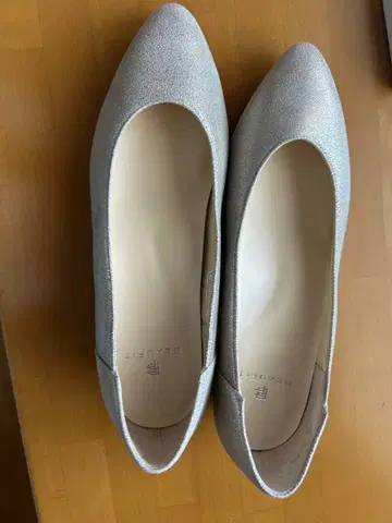 BEAUTY 실버 펌프스 23cm EEE