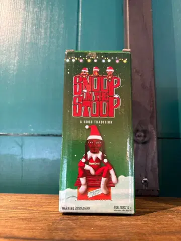 [ 미개봉 새상품 ] Snoop Dogg 크리스마스 피규어