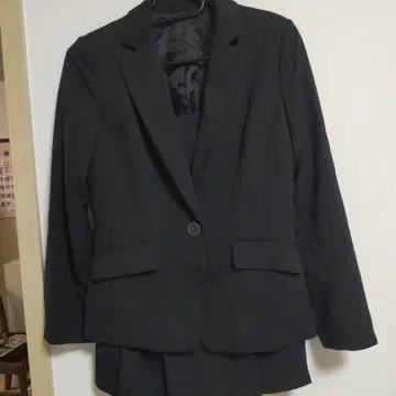 블랙 취업 정장 자켓과 스커트, 팬츠 3세트