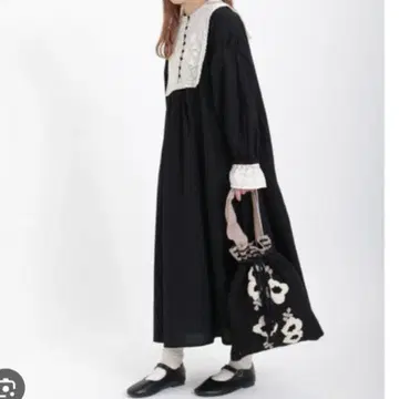 사만사 모스모스 가슴 레이스 원피스