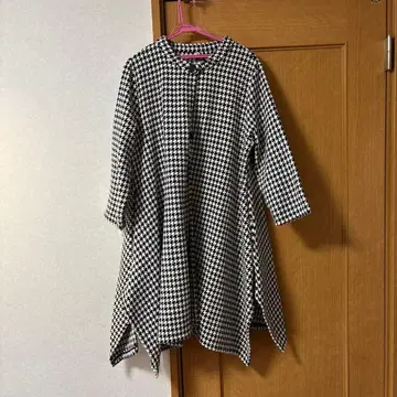 하운드투스 코트