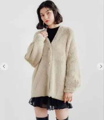 [ 미사용 새상품 ] 코코딜 롱 페더 가디건 베이지 M