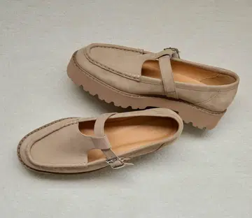 윔 가젯 [ Hoaw. ] T 스트랩 로퍼 37 새상품! 익명 배송