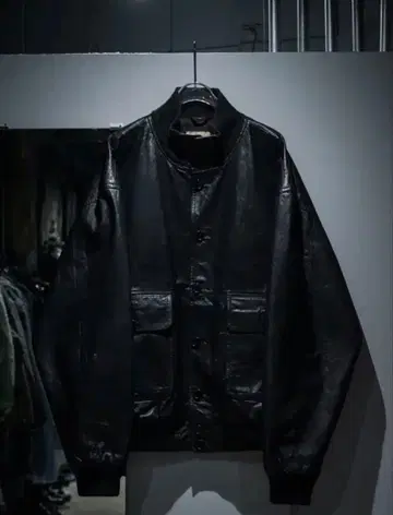 발스타 가죽 자켓