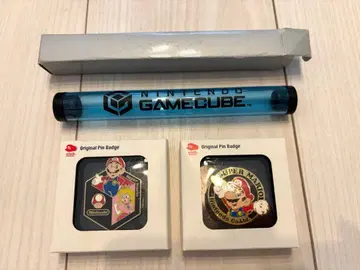 [클럽 닌텐도] 슈퍼 마리오 핀 배지 2점 + 게임큐브 굿즈