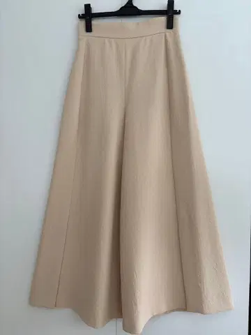 시빌라 베이지 와이드 팬츠 슬릿