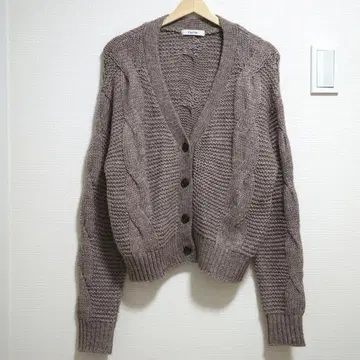 Do!Do! 로우 게이지 케이블 짜임 가디건 브라운 베이지