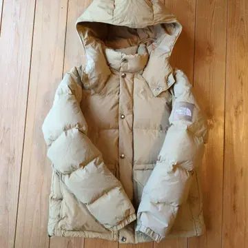 새상품급 THE NORTH FACE 캠핑 시에라 숏 인기 색상 다운 자켓