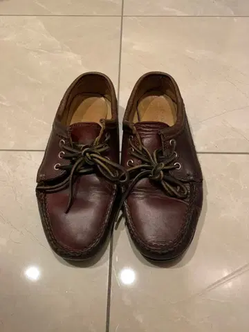 가죽 모카신 데크 슈즈