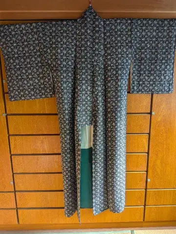 앤티크 기모노 다이쇼 로망 코몬 블랙 베이스 새상품급