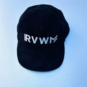 ripvanwinkle 가죽 블랙 캡