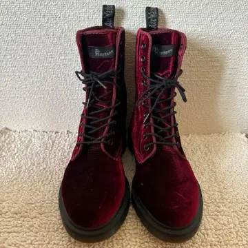 닥터마틴 벨벳 부츠