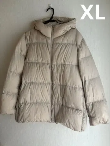 유니클로 후드 달린 다운 자켓 베이지 LL 울트라 라이트 다운