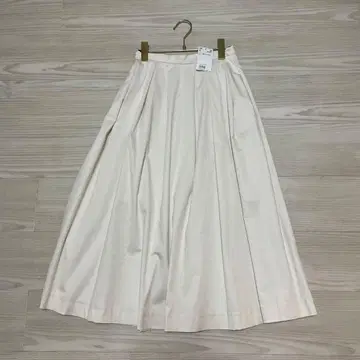 H&M 타프타 플리츠 플레어 스커트 32