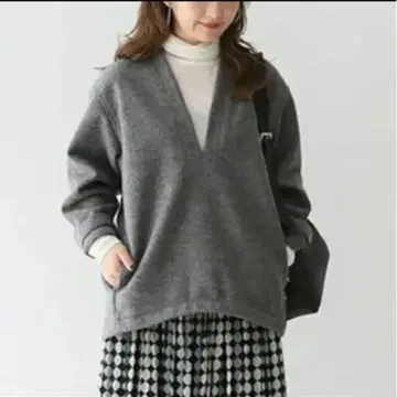 슬로브 이에나 니들컷 뉴앙스 넥 풀오버 그레이