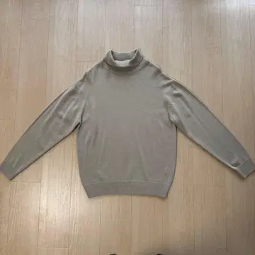 유나이티드 애로우즈 터틀넥 스웨터