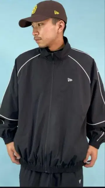 New Era 블랙 저지 M 사이즈