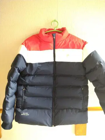 FILA 방수 다운 자켓 빨흰 네이비
