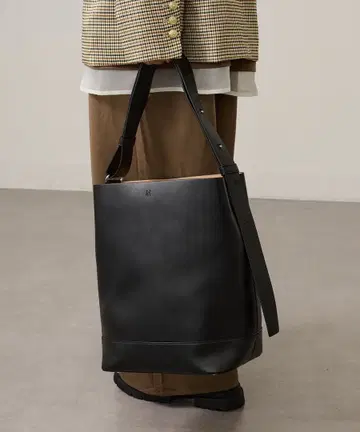 [ &MyuQ/앤드뮤크 ] 숄더 토트백