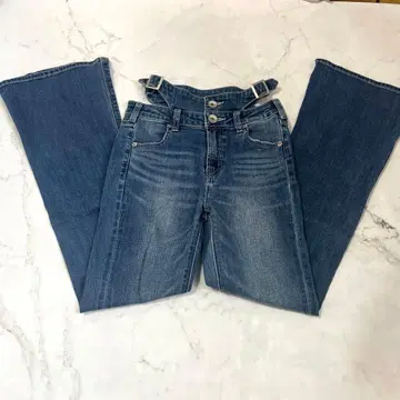 [ 새상품급 ] GYDA 제이다 벨트 디자인 플레어 데님 팬츠 XS