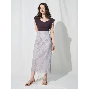 MERCURYDUO 플라워 케미컬 레이스 타이트 스커트