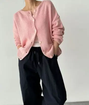 새상품 El mar 크루넥 가디건