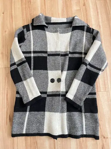 셀렉 구매 정가 7,000엔 정도 니트 가디건